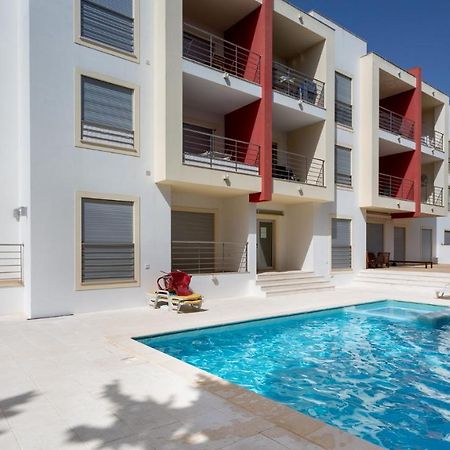 Luminous 2 Bdr Apartment W/Pool By Lovelystay Albufeira Dış mekan fotoğraf